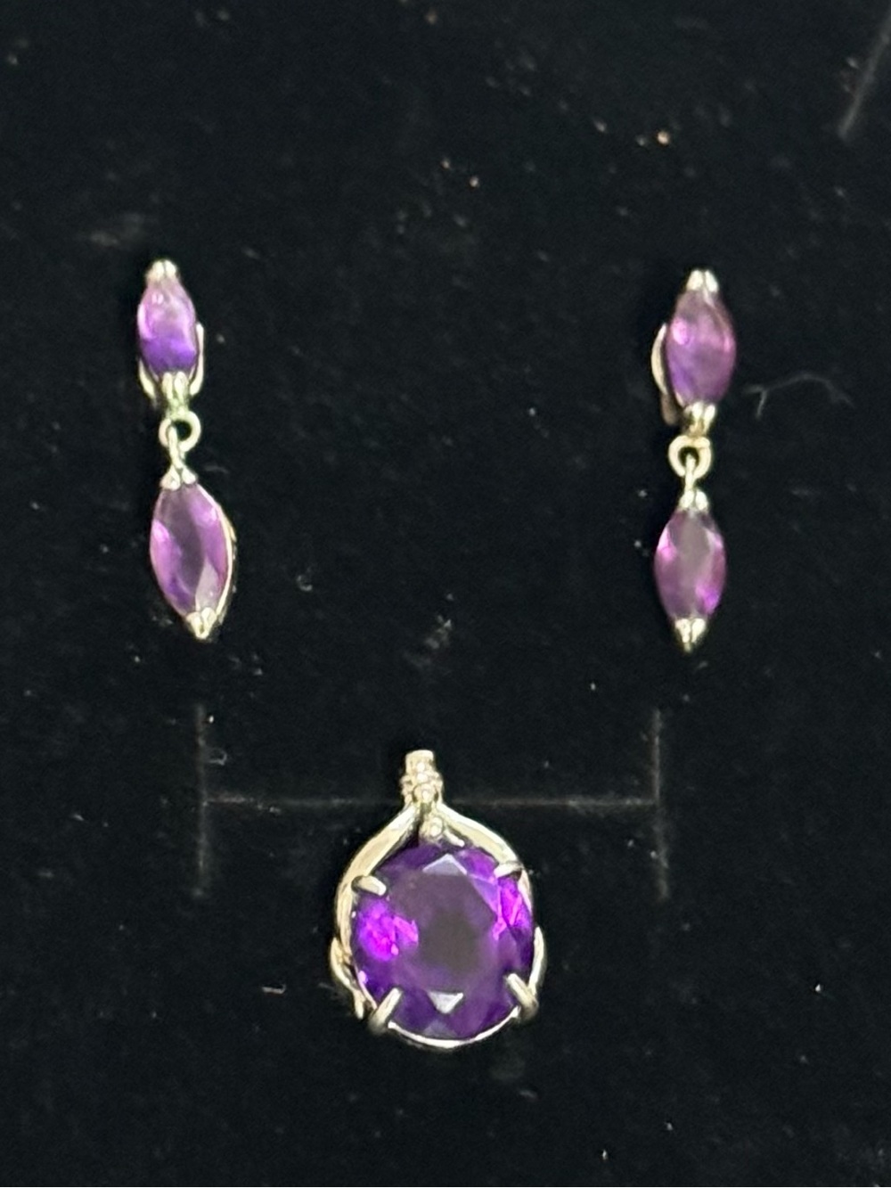 Elegant Amethyst Pendant and Drop Earrings Set